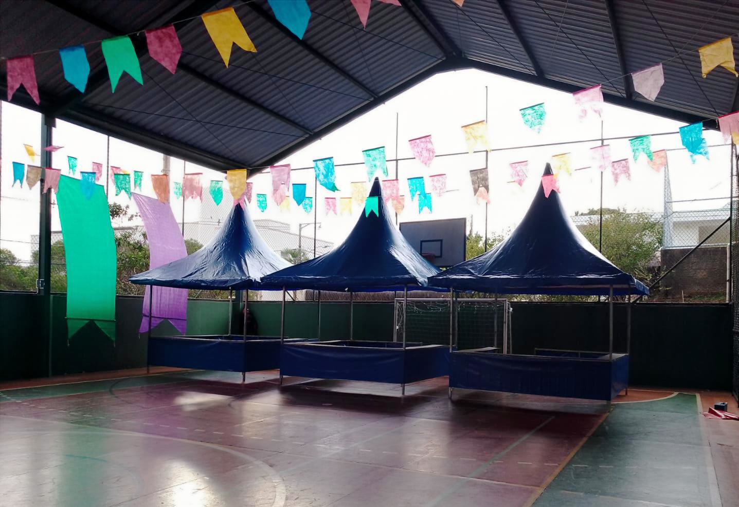 Estrutura temporária para alimentação