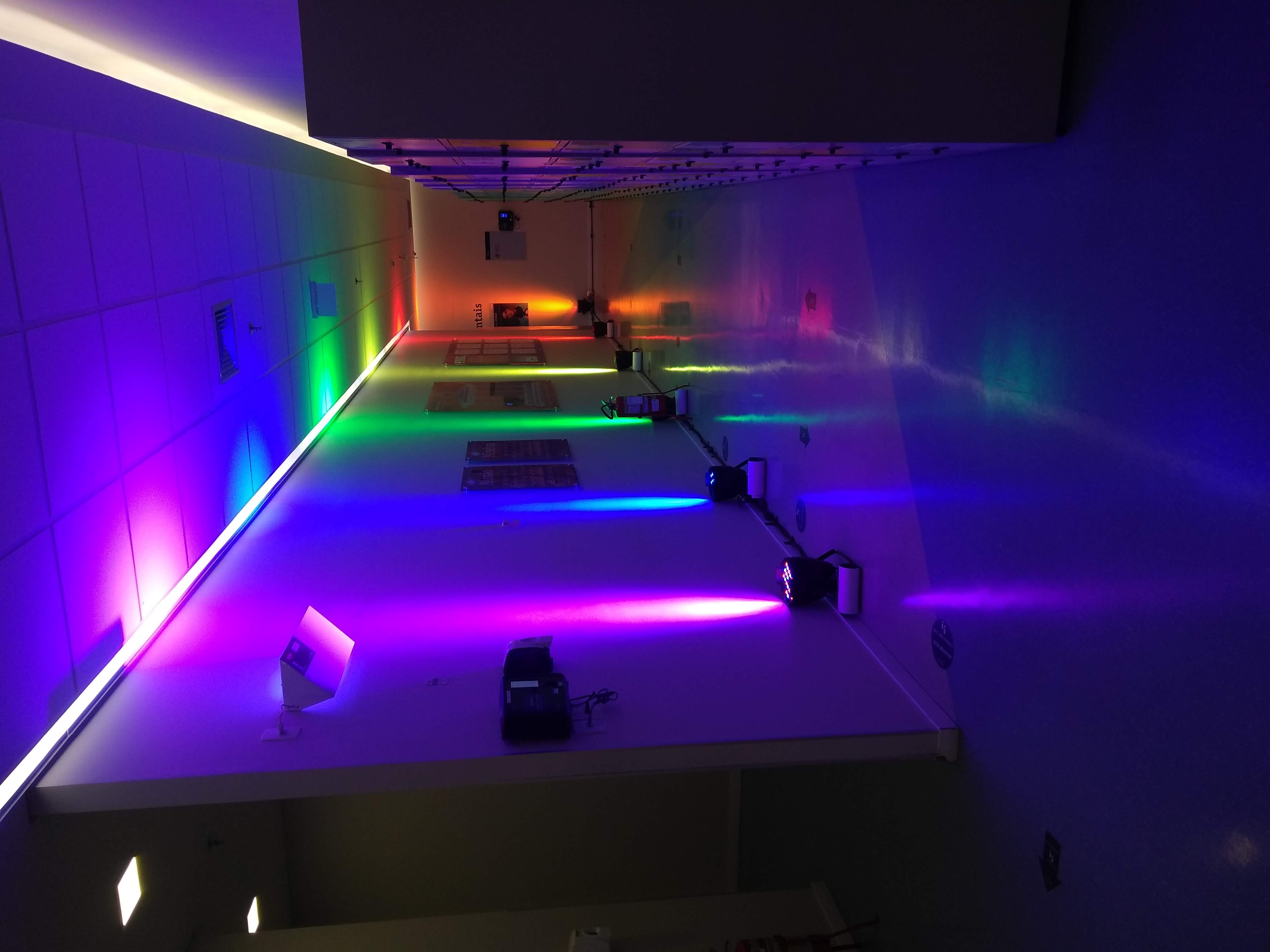 Iluminação cênica em ambiente de evento