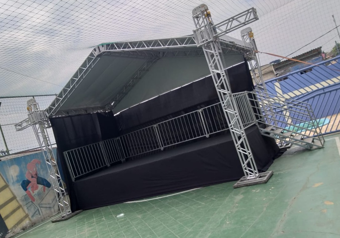 Tablado e palco modular para evento
